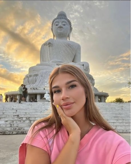      ,  !